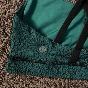 Lululemon Women’s Sports Bra Size 6